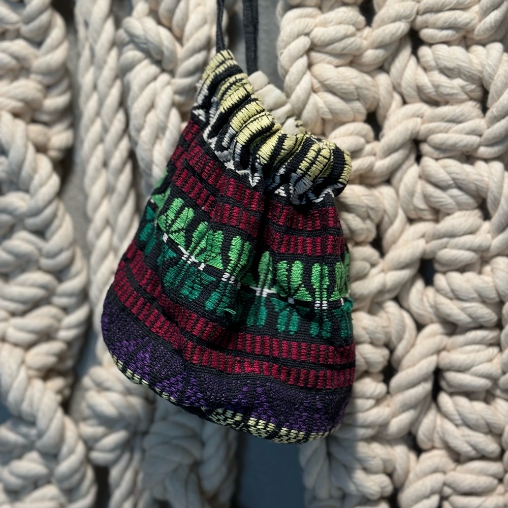 Vintage 1990’s Mexican embroidered 7” drawstring purse